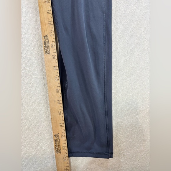 Vuori Women’s Leggings Size M Gray High Rise Yoga Athletic Stretch Pants - Picture 6 of 8